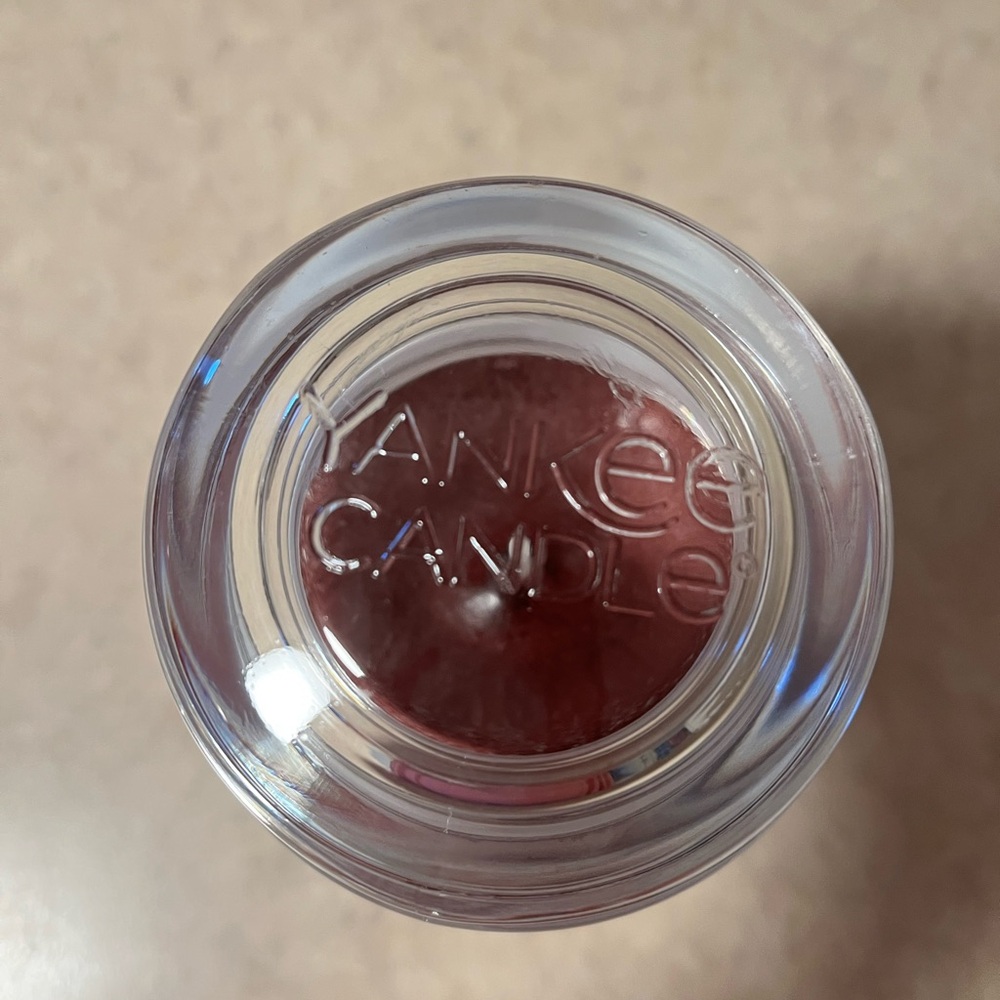 Yankee Candle Autumn Daydream - Picture 2 of 4